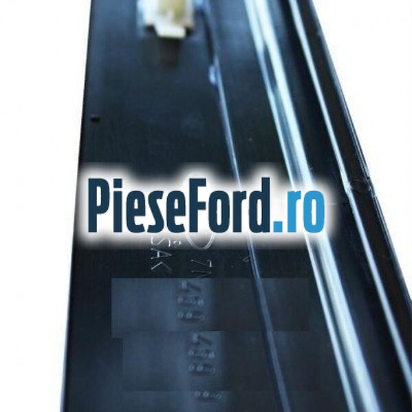 Bandou vertical usa fata dreapta 5 usi Ford Fiesta 2002-2005 1.25 16V 75 cp FUJA, FUJB benzina