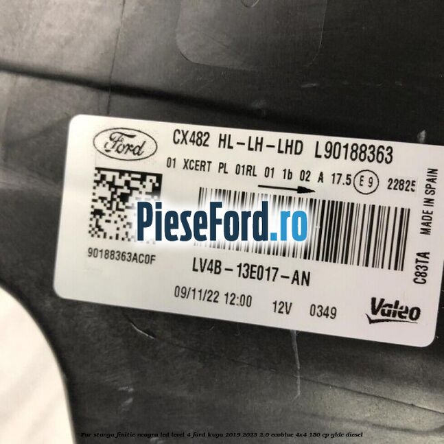 Far stanga finitie neagra LED level 4 Ford Kuga 2019-2023 2.0 EcoBlue 4x4 150 cp YLDC diesel