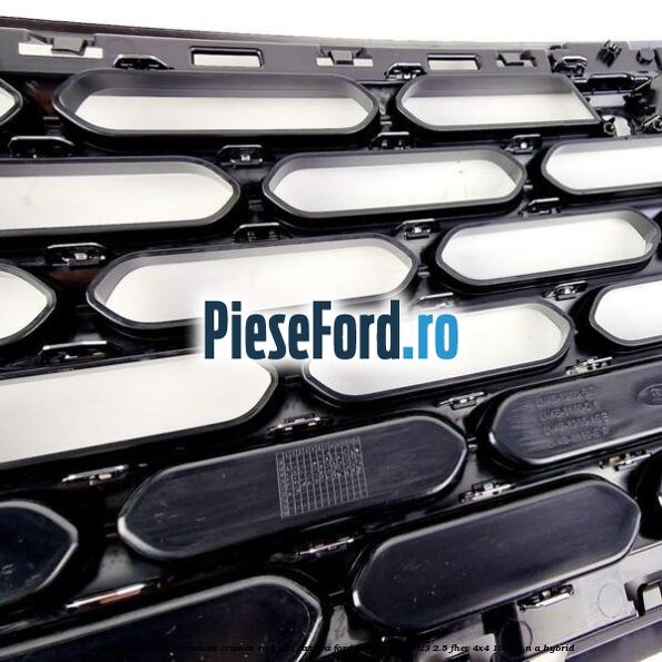 Grila bara fata cu ornament cromat cu locas camera Ford Kuga 2019-2023 2.5 FHEV 4x4 190 cp n/a hybrid