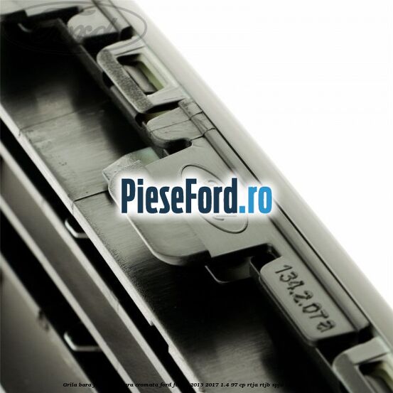 Grila bara fata inferioara cromata Ford Fiesta 2013-2017 1.4 97 cp RTJA, RTJB, SPJA, SPJC, SPJE benzina