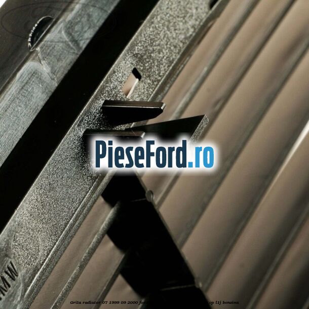 Grila radiator 07/1999-09/2000 Ford Mondeo 1996-2000 1.6 i 90 cp L1J benzina