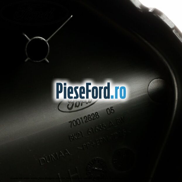 Ornament sezut scaun fata dreapta exterior Ford Tourneo Custom 2014-2018 2.0 EcoBlue 105 cp BJFA, BJFB, YLF6, YLFA, YLFB, YLFS diesel