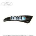 Ornament grila proiector dreapta model ST Ford Focus 2008-2011 2.5 ST 225 cp