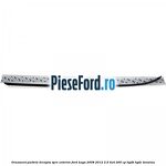 Ornament parbriz dreapta, spre exterior Ford Kuga 2008-2012 2.5 4x4 200 cp